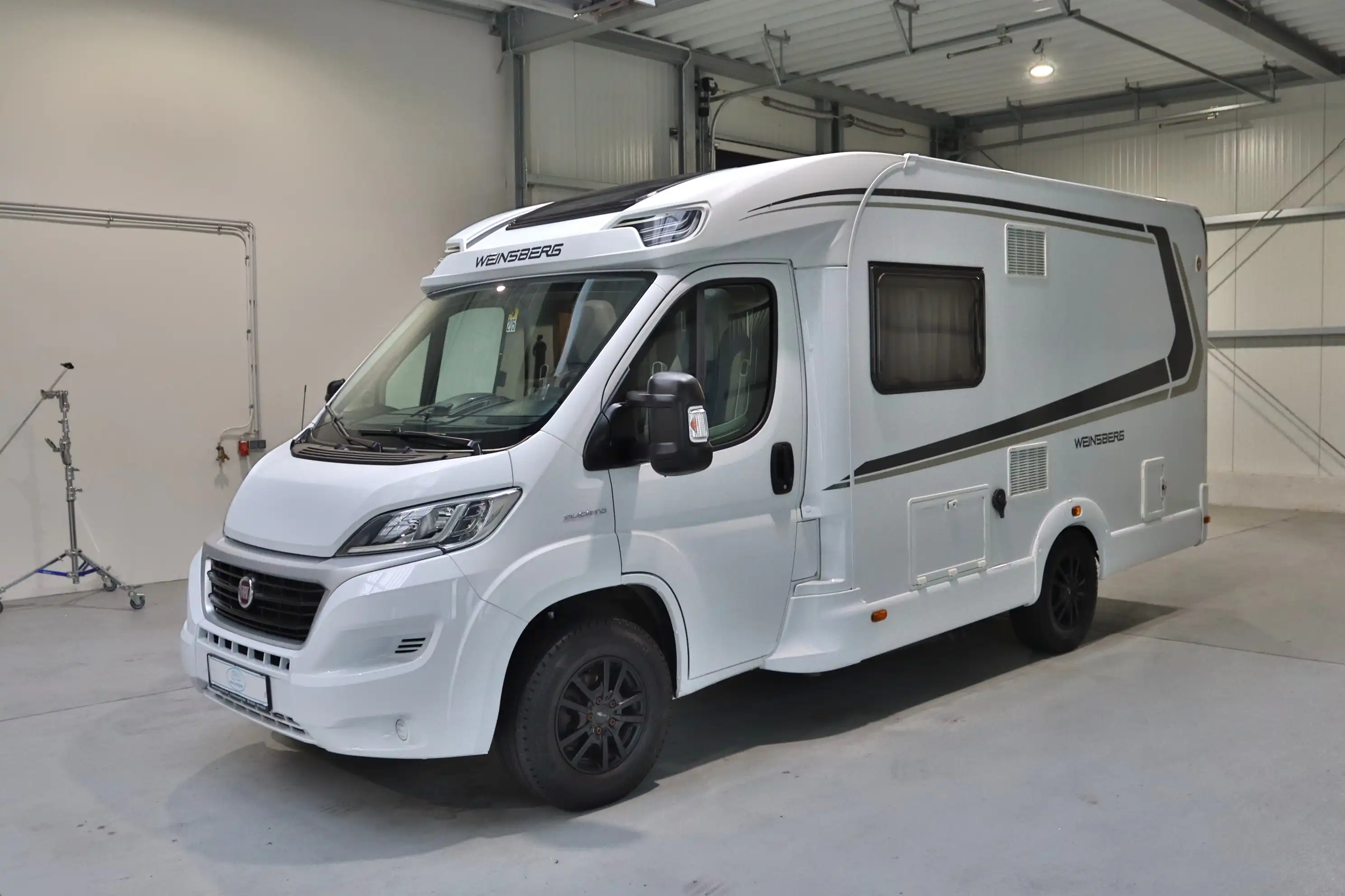 WEINSBERG Cara Loft 650 MF